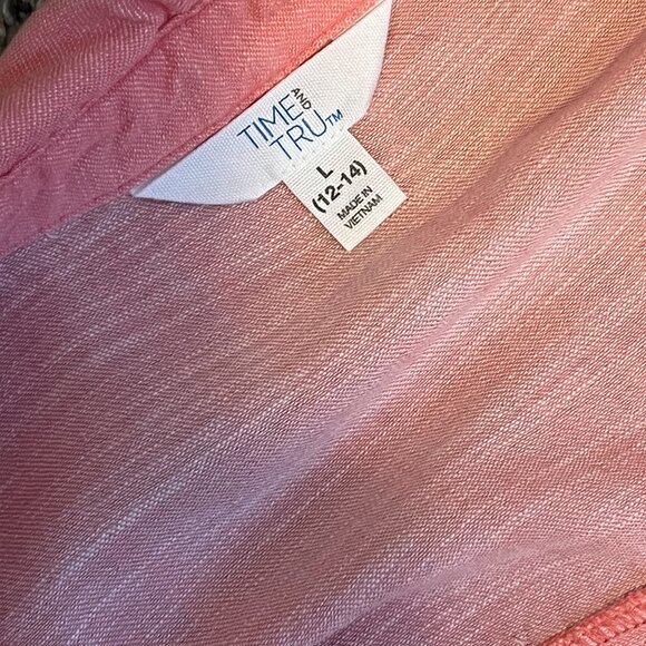 Pink Casual  knee length dress accented with a shirt waist bodice w/ pockets - Picture 6 of 9